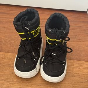 Moon Boot Kids Black and Yellow Snow Boots- size 2